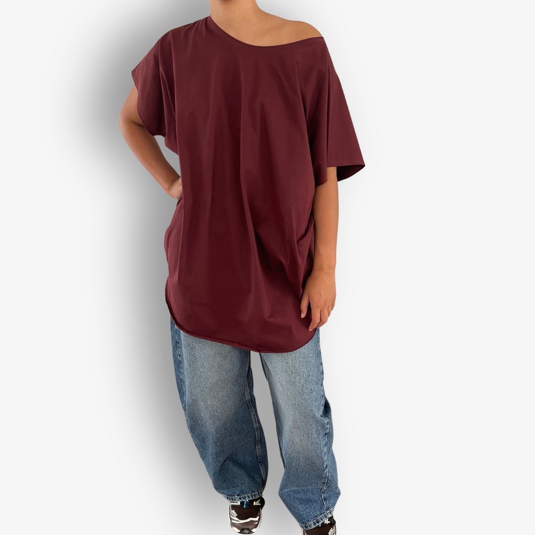 TWO DAUGHTERS ROUND NECK SS CIRCULAR TSHIRT CHERRY CHOCOLATE