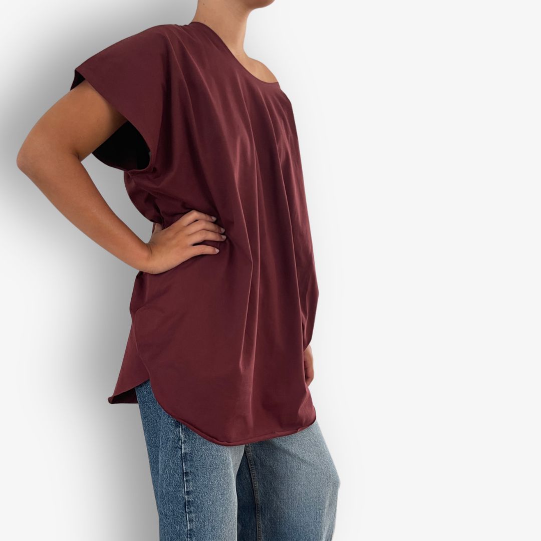 TWO DAUGHTERS ROUND NECK SS CIRCULAR TSHIRT CHERRY CHOCOLATE