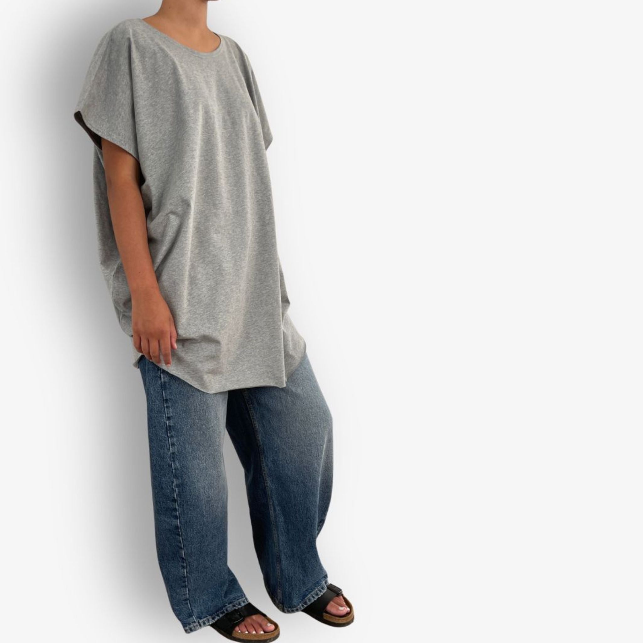 Oversized women’s grey marle circular t-shirt by Two Daughters styled as a casual everyday wardrobe staple.