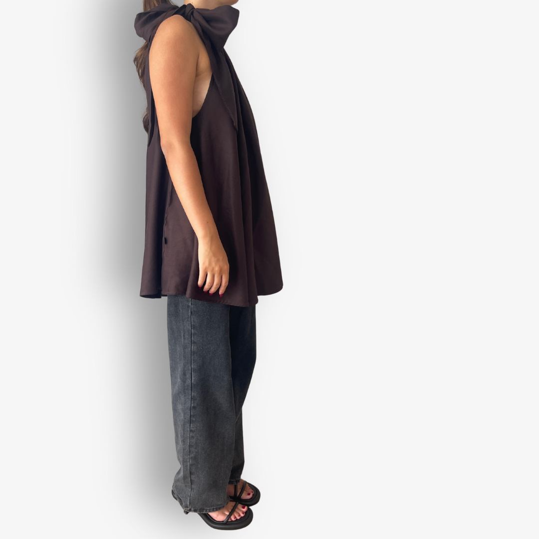 agolde black barrel jeans, camilla marc heels, linen bow top, chocolate brown.