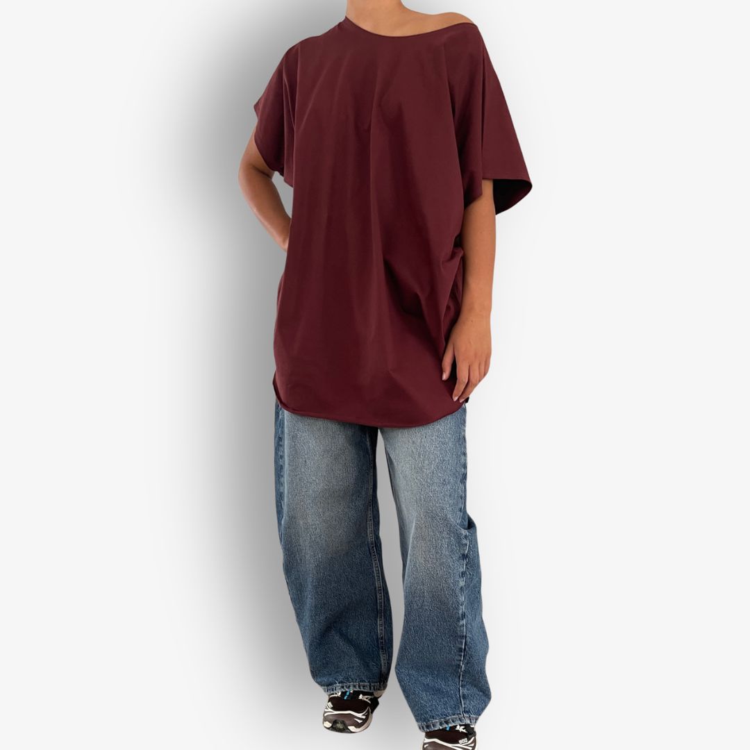 TWO DAUGHTERS ROUND NECK SS CIRCULAR TSHIRT CHERRY CHOCOLATE